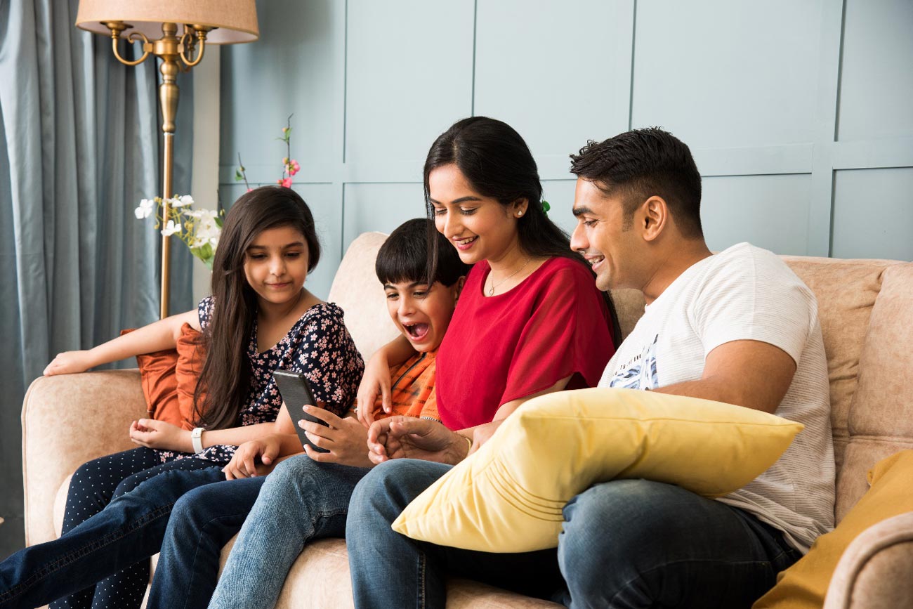 Indian Family Calling For Arabic Tuitions